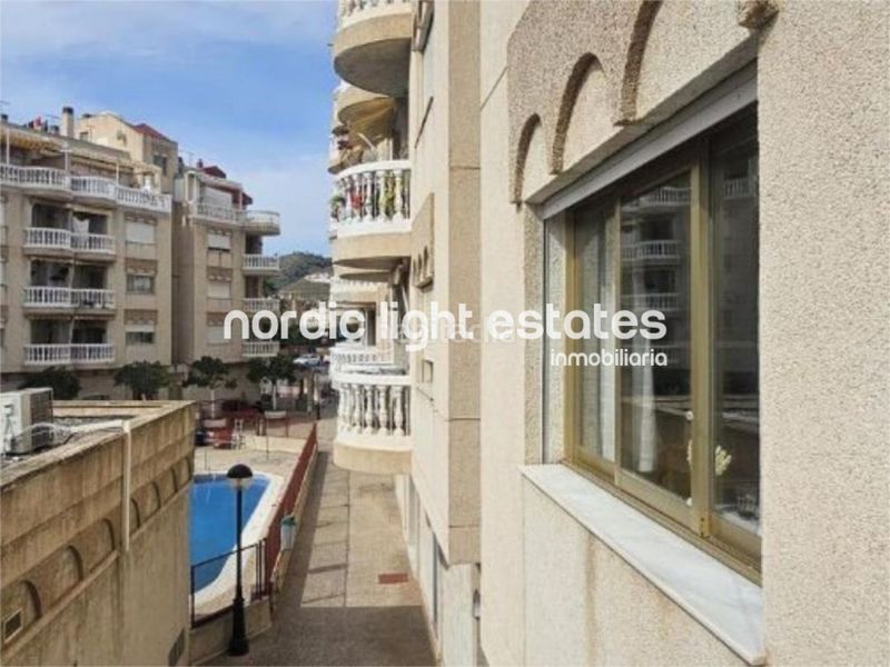 Foto c9a6397f-9db0-4086-8471-cd130d040b0b. Piso en Almuñecar centro Almuñécar