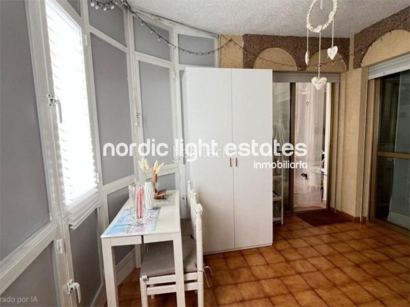 Foto f97a8fa0-19c2-4819-8629-577acb11e161. Piso en Almuñecar centro Almuñécar