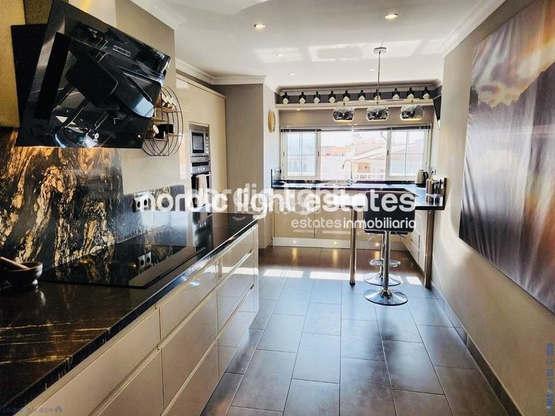 Foto ab46bcef-3d30-4728-a9e3-c53e0fb67b34. Etagenwohnung in Centro Nerja