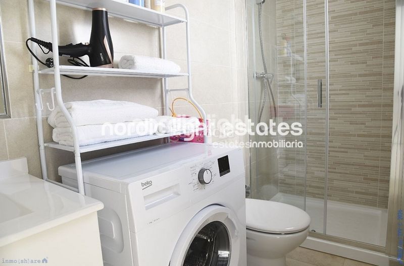 Foto 0f648b5f-4ad0-4e66-9d44-4ce6f7dac599. Casa en Avda Pescia - Ctra de Frigiliana Nerja