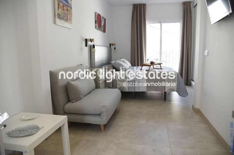 Foto 6496b068-aeab-4e1f-b79a-a92b1f14507b. Casa en Avda Pescia - Ctra de Frigiliana Nerja