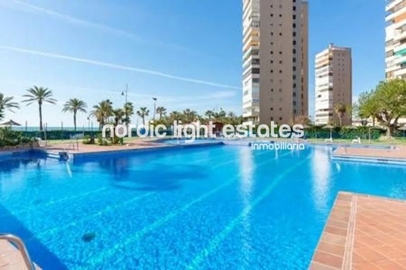 Foto 910cd246-1c33-4b76-a132-aa1476f00afe. Pis amb aparcament piscina a Playamar - Benyamina Torremolinos