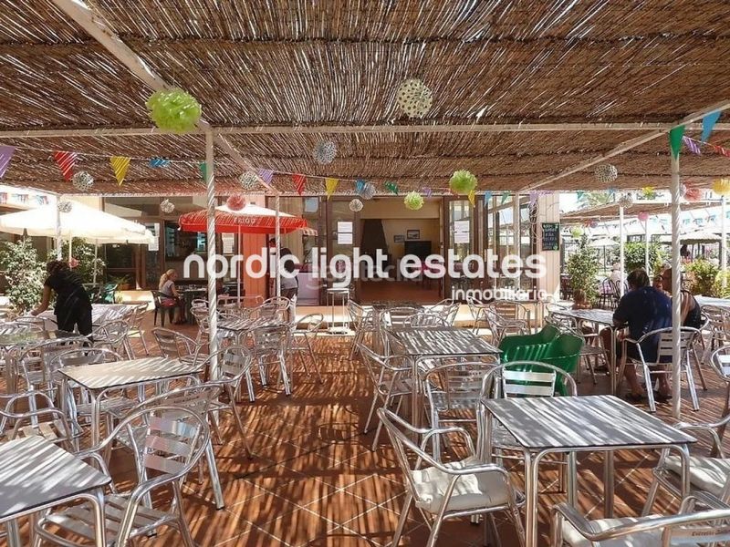 Foto e5d77c48-dbcd-4259-b95a-0e05bed83597. Pis amb aparcament piscina a Playamar - Benyamina Torremolinos