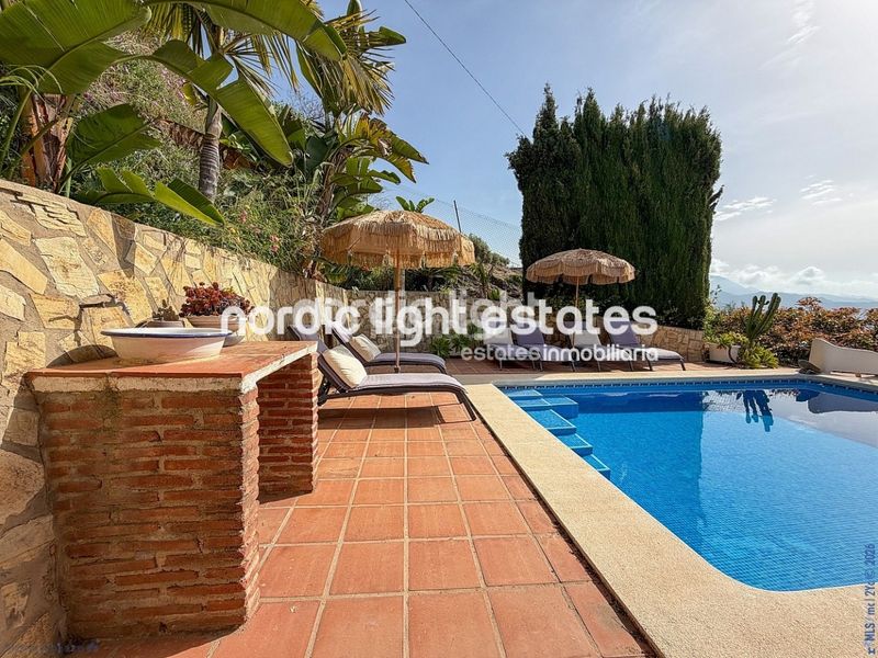 Foto c56043bd-65ec-483a-9124-49e0f98ec3ae. Casa en Torrox pueblo Torrox