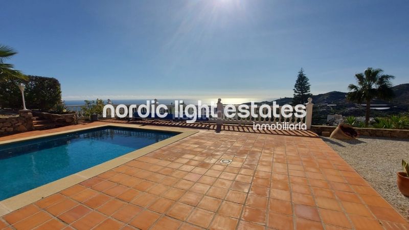 Foto 71358037-28e7-4323-a15e-90232bc79781. Maison avec piscine dans Torrox pueblo Torrox