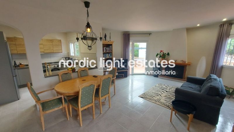 Foto 8fa78837-b950-4d77-b1ba-da7a971a722b. Maison avec piscine dans Torrox pueblo Torrox