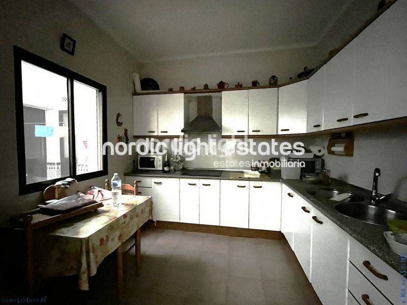 Foto c8b12683-3378-45a1-a369-553ddaefb750. Casa a Algarrobo pueblo Algarrobo