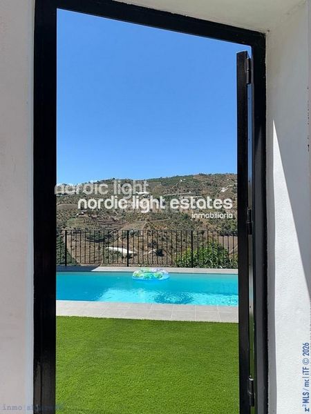 Foto 1fc2915a-5de6-4353-8098-812e9d648196. Casa en Torrox pueblo Torrox