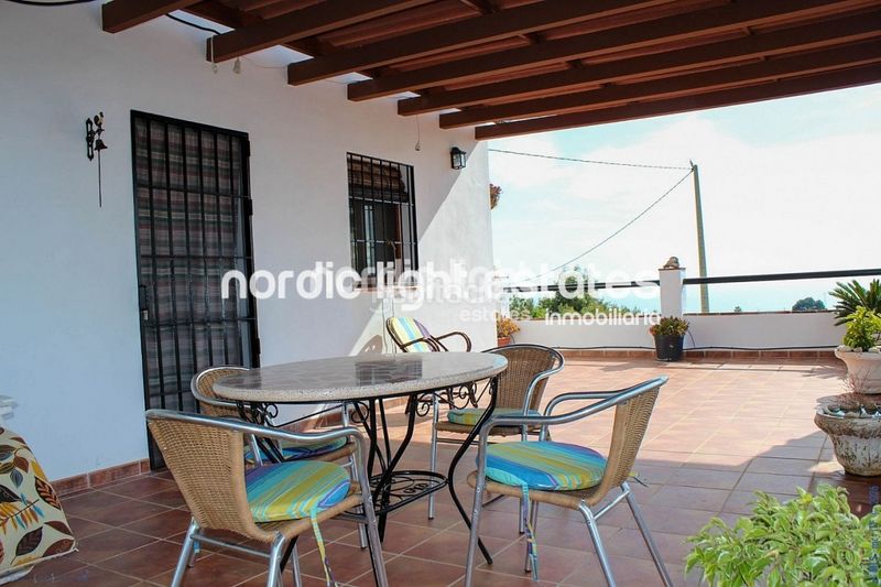 Foto 7b8dd2a7-070b-4405-b05b-bfdc73c2e30b. Casa en Torrox pueblo Torrox
