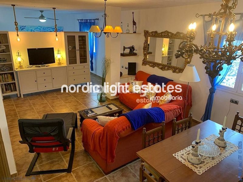 Foto 7ca85719-12a4-423e-8b69-40f9f514f444. Casa en Torrox pueblo Torrox