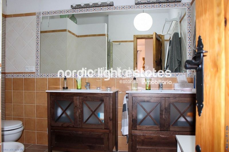 Foto a2638283-1105-4c03-8bc8-f87b87615a23. Casa en Torrox pueblo Torrox