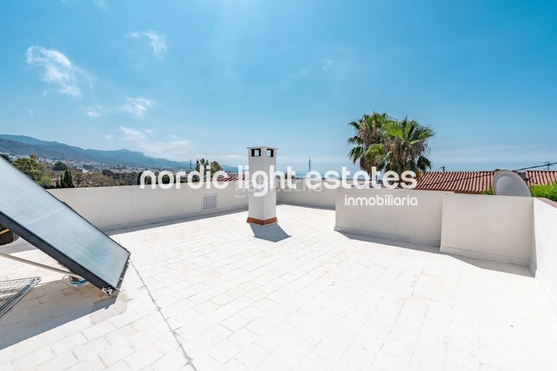 Foto 858d64dd-e143-4e6f-b1d2-174fc6a2b60d. Casa amb aparcament piscina a Avda Pescia - Ctra de Frigiliana Nerja
