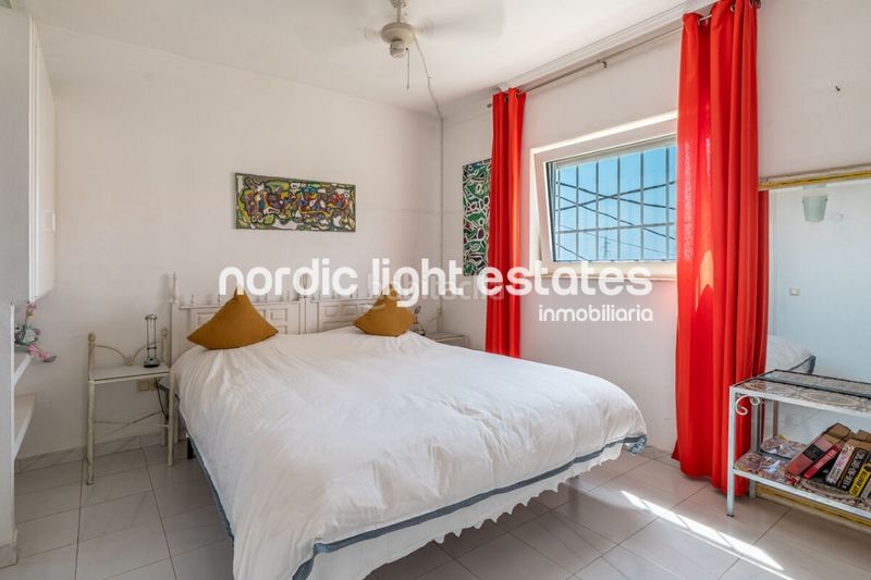 Foto a949e98d-c389-422f-895c-d09dc492f463. Casa amb aparcament piscina a Avda Pescia - Ctra de Frigiliana Nerja
