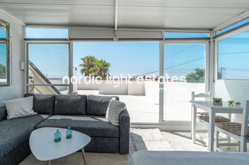Foto fdbf4908-b1b6-4c0c-8404-1fba6643603c. Casa amb aparcament piscina a Avda Pescia - Ctra de Frigiliana Nerja