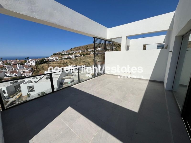 Foto 0023c530-1bae-484c-9e77-c7b49c471e53. Casa amb piscina a Riviera del Sol Mijas
