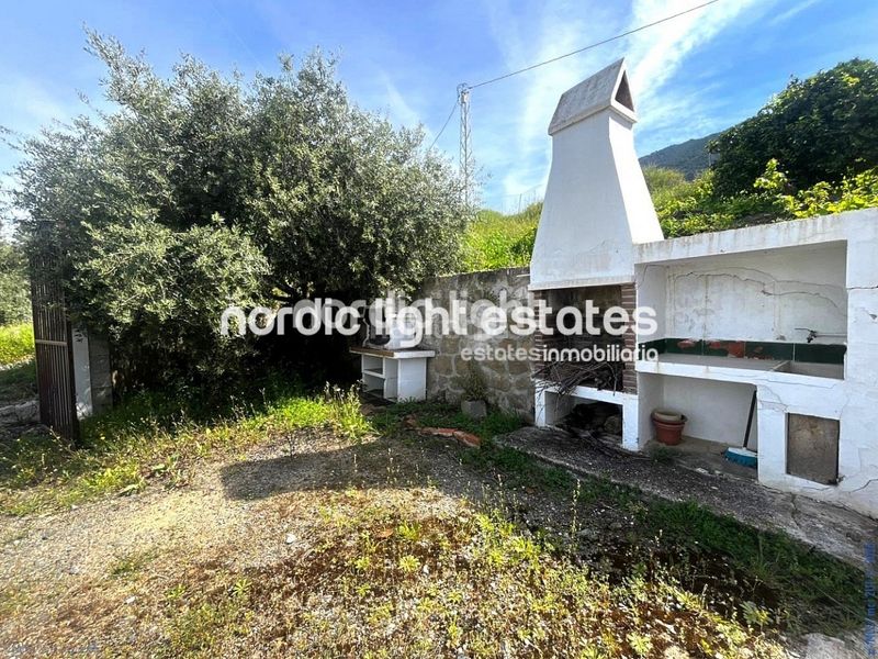 Foto d31d408f-29d5-44bf-bbd3-b0063ca6ae07. Casa amb aparcament a Canillas de Aceituno