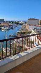 Apartament a Santa Margarida. Piso con vista al canal