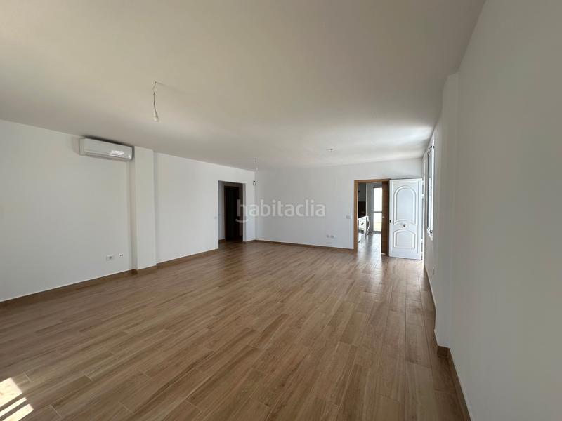 Foto b69665a4-0a81-4e36-8bbd-cf610371bd70. Chalet dans Guargacho Arona