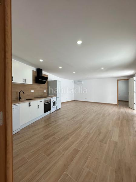 Foto b383af84-0d7b-40d9-85a0-073788fde1fd. Chalet in Guargacho Arona