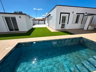 Chalet in Guargacho