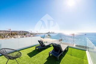 Maison jumelée à Calle juan martin garcia 7. Arguineguin  chalet a estrenar en segunda línea de playa y solar