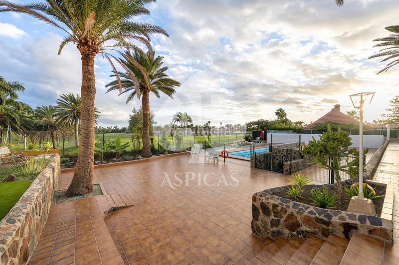 Foto a93f3145-e707-4e1b-84aa-4d844e7fff9a. Chalet with pool in Maspalomas - Meloneras San Bartolomé de Tirajana