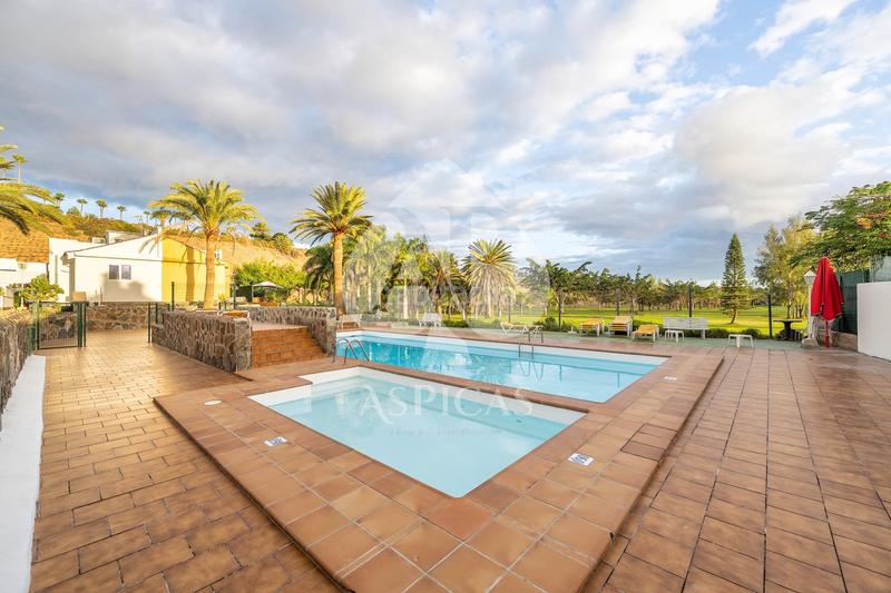 Foto abc53988-07e9-4feb-aa17-4f7b729c95f4. Chalet with pool in Maspalomas - Meloneras San Bartolomé de Tirajana