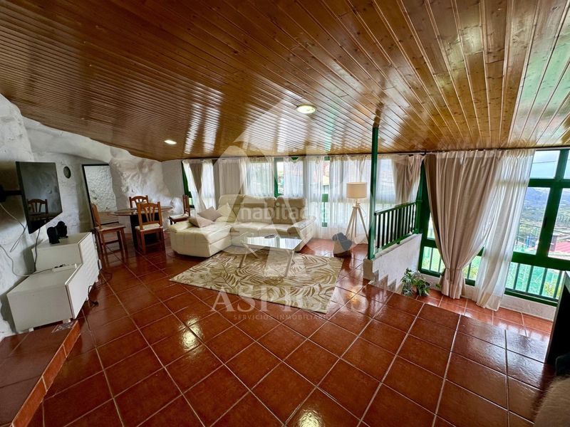 Foto 87d04712-c981-4e2e-b120-4d29086317cd. Casa a calle cuevas 7 a Valsequillo de Gran Canaria