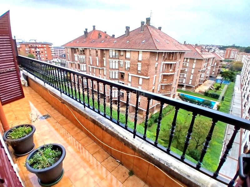 Foto 27a9629c-94f4-4c4a-a4c8-1a365ad87323. Location attique avec chauffage piscine dans Brazomar Castro - Urdiales