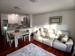 Appartamento  Barrio treto. Venta piso 1h amueblado . urbanización con piscina