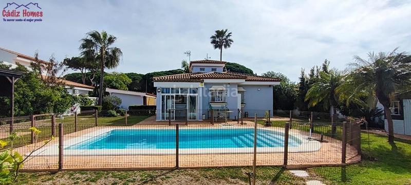 Foto 8b2c2d18-5d99-49ee-88a4-4cce708b9a6c. Casa precioso chalet en sancti petri en Sancti Pietri Chiclana de la Frontera