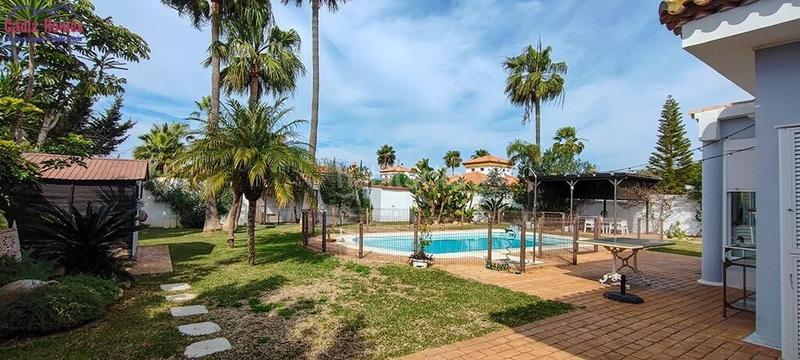 Foto a40f68fc-bffe-4965-ad74-43bd24ba30e4. Casa precioso chalet en sancti petri en Sancti Pietri Chiclana de la Frontera