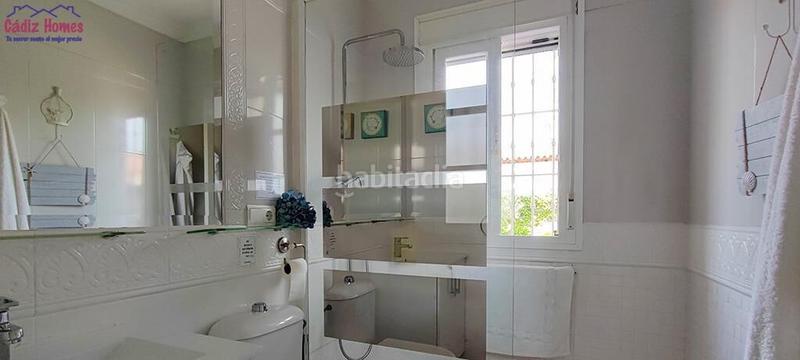 Foto f5752a8f-8d3e-420f-987d-ca773c6b2b36. Casa precioso chalet en sancti petri en Sancti Pietri Chiclana de la Frontera