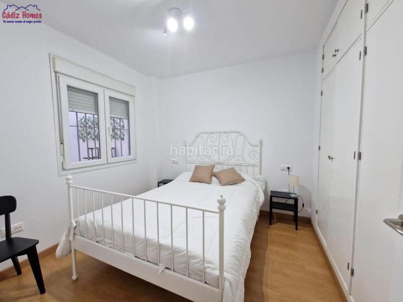 Foto 6e2e7893-9eef-4c14-9b02-68ae97810d26. Piso apartamento en planta baja .zona teatro falla en Cádiz