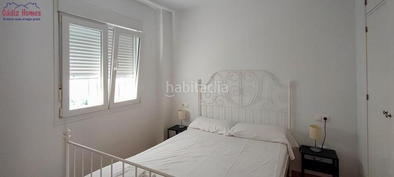 Foto 952f55ef-bf5a-42cc-90f9-94a53181f733. Piso apartamento en planta baja .zona teatro falla en Cádiz