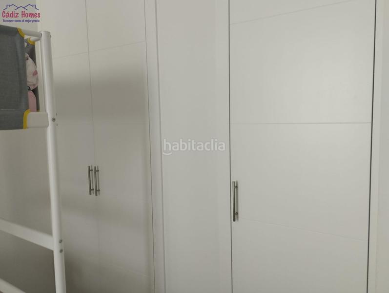 Foto a4d0d16e-1481-45a8-81a8-54477a995217. Piso apartamento de reciente construccion.con ascensor en Cádiz