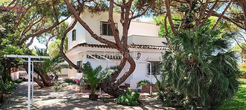 Foto 0ccb9c03-3040-41f0-a583-14de5addfac0. House with parking in La Barrosa Chiclana de la Frontera