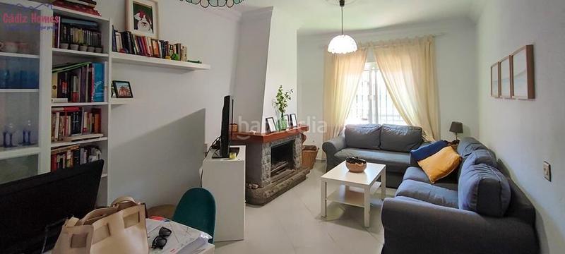 Foto 1691bab1-a760-48e4-96e9-80fc0f03788f. House with parking in La Barrosa Chiclana de la Frontera