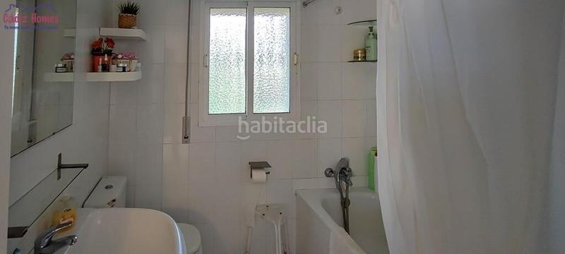 Foto 1ab4b477-1de0-47de-b175-fd18021c62ec. House with parking in La Barrosa Chiclana de la Frontera