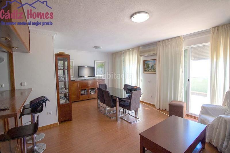 Foto 60e6fa3a-904a-4abb-a58e-b023c26ce9c2. Piso frontal al mar con amplísima y espectacular terraza en Cádiz