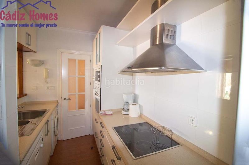 Foto 9b15641b-f5cc-4e53-a48f-007130aa720a. Piso frontal al mar con amplísima y espectacular terraza en Cádiz