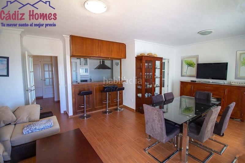 Foto f1139034-6971-469d-8321-e6f06578c71b. Piso frontal al mar con amplísima y espectacular terraza en Cádiz