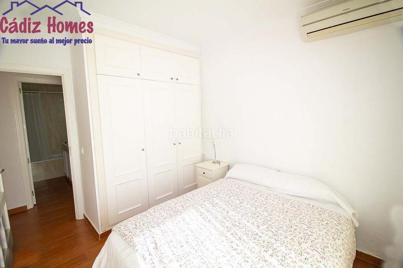 Foto fad4264c-2f8f-4eb9-a4f2-a062e2ac4a75. Piso frontal al mar con amplísima y espectacular terraza en Cádiz