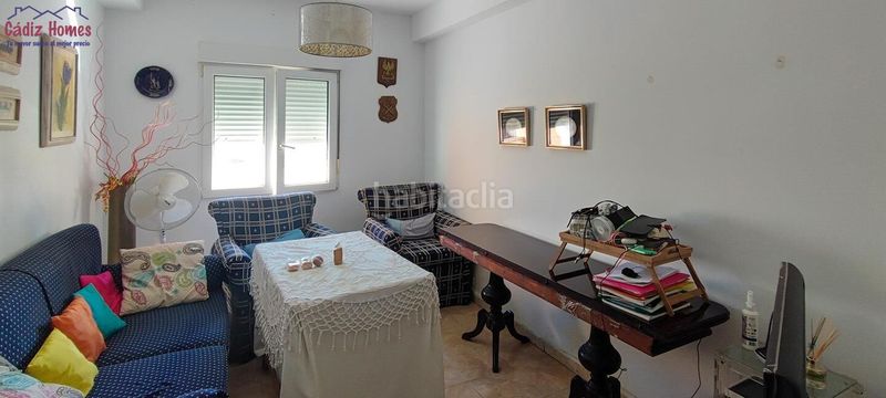Foto d85306c7-f0f2-49e0-b117-52f3d08b7f1e. Pis amb aparcament a La Caleta - La Viña Cádiz