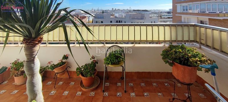 Foto ff8b775e-b158-4ac1-87f0-8659222c6d97. Pis amb aparcament a La Caleta - La Viña Cádiz