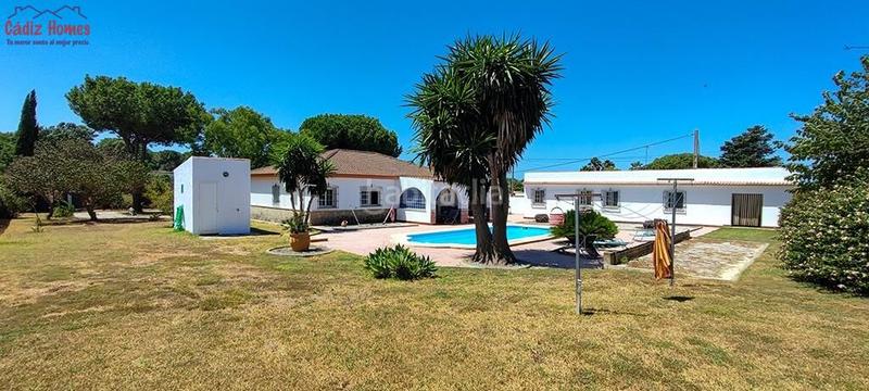 Foto 35c8a9a3-3c58-4fc4-9e9e-5dd8cb782c34. Casa amb aparcament piscina a Los Franceses - La Vega Chiclana de la Frontera