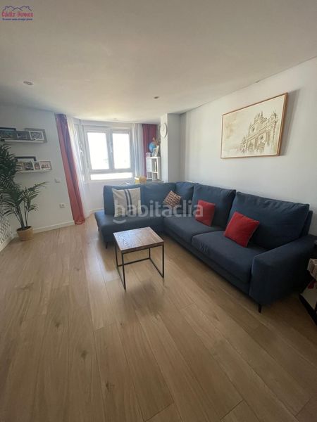 Foto f36a800b-c77f-4631-b365-aa417eafaf25. Pis a Paseo Marítimo - San José - La Laguna Cádiz