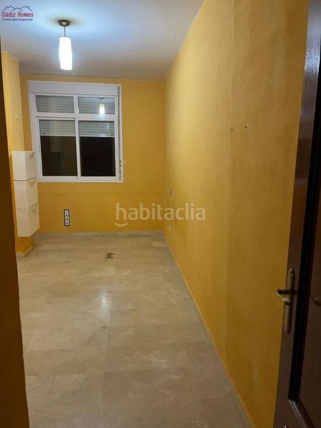 Foto 30c52f12-455a-41f7-97a2-33172070be5e. Appartamento con parcheggio in astilleros - la paz - loreto - el corte inglés Cádiz