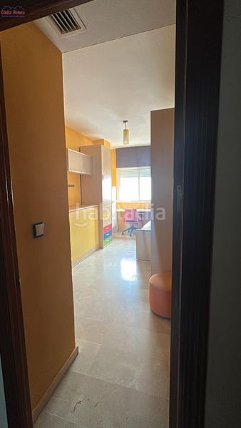 Foto ddf20201-871a-4030-b99b-2a52bcd64141. Appartamento con parcheggio in astilleros - la paz - loreto - el corte inglés Cádiz