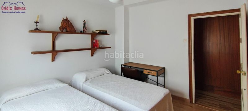 Foto 253728cd-f1b4-49e0-8c12-846c037bc350. Pis amb aparcament a Asdrúbal - Bahía Blanca Cádiz